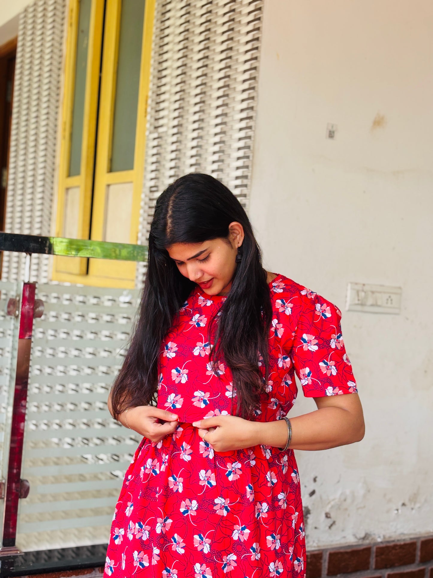 Feeding zipless frock