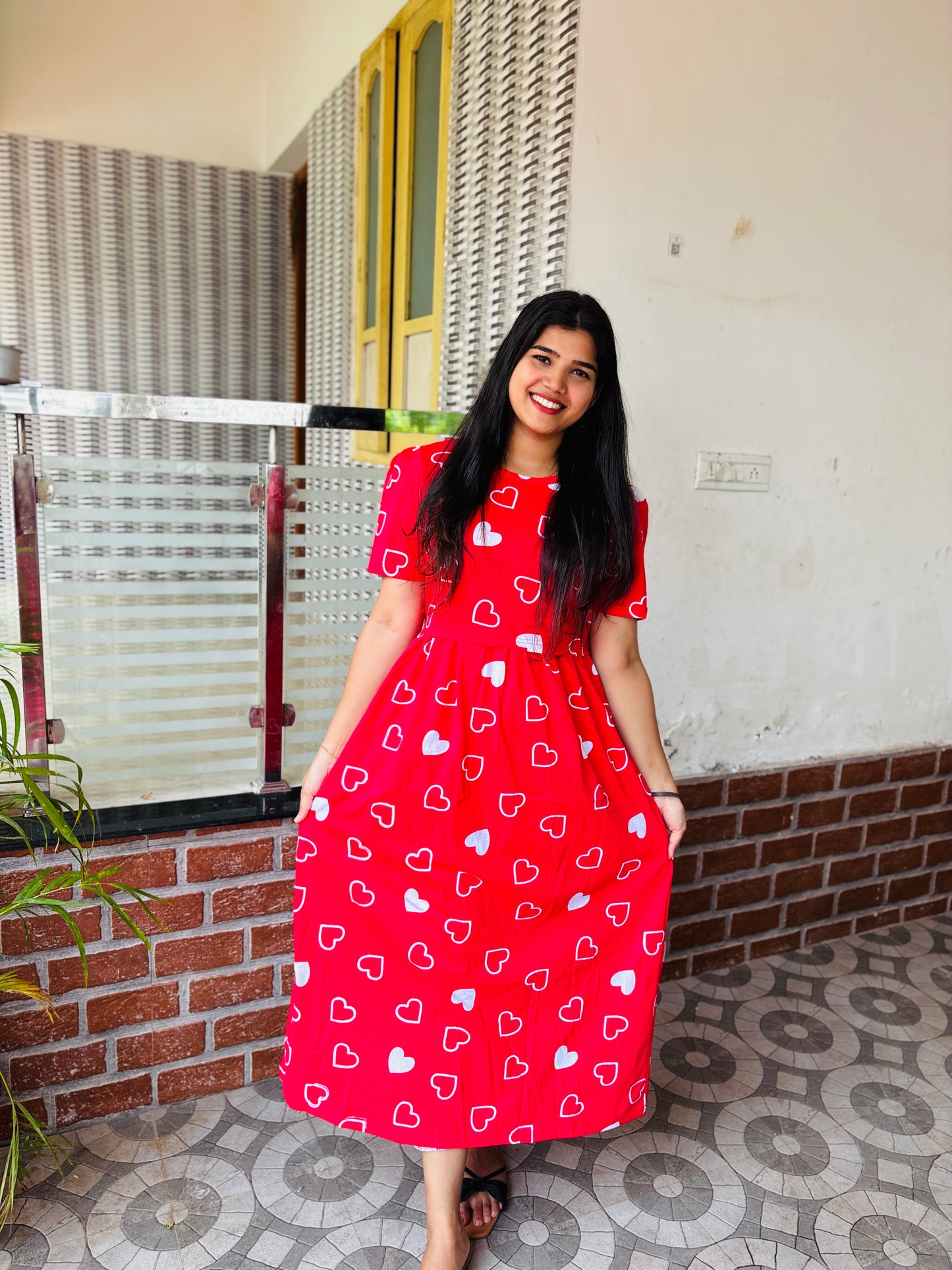 Feeding zipless frock