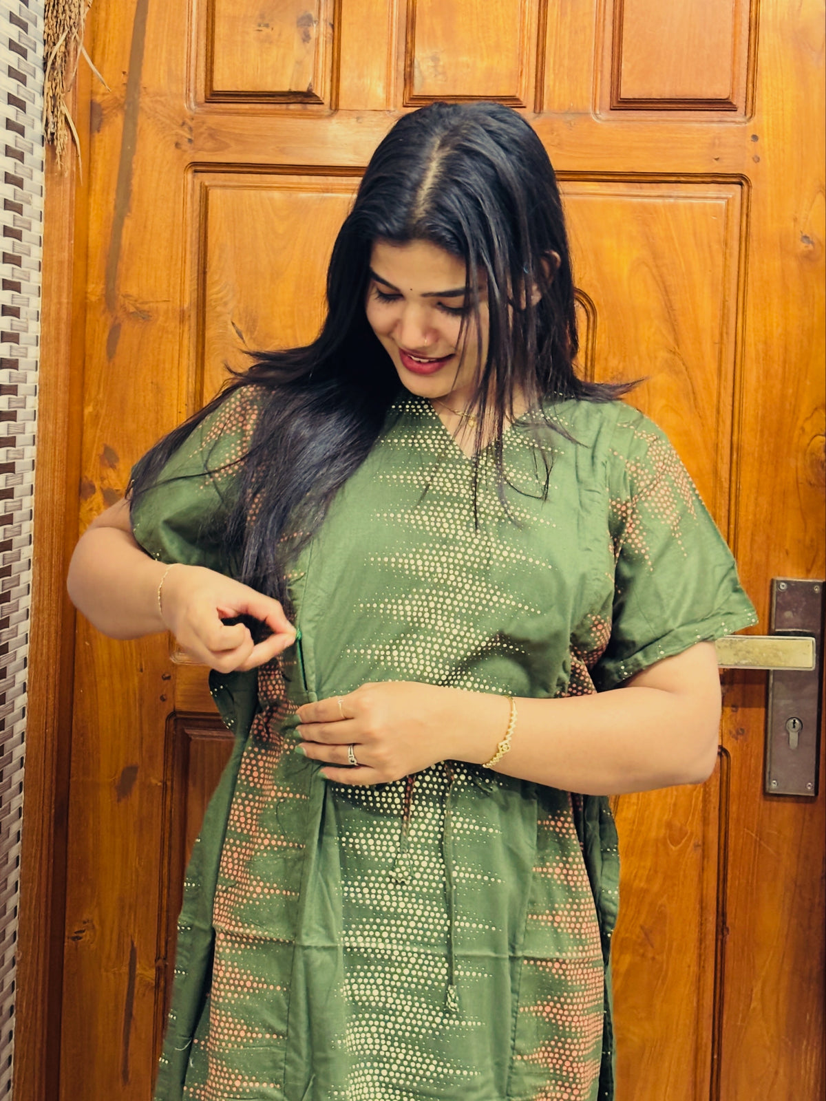Feeding kaftan