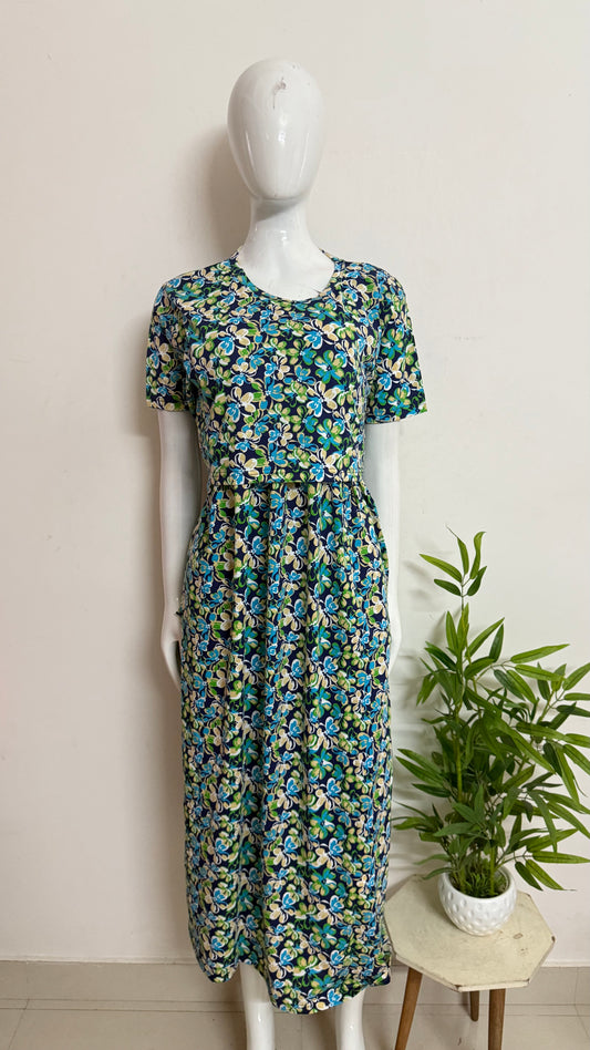 Feeding zipless frock