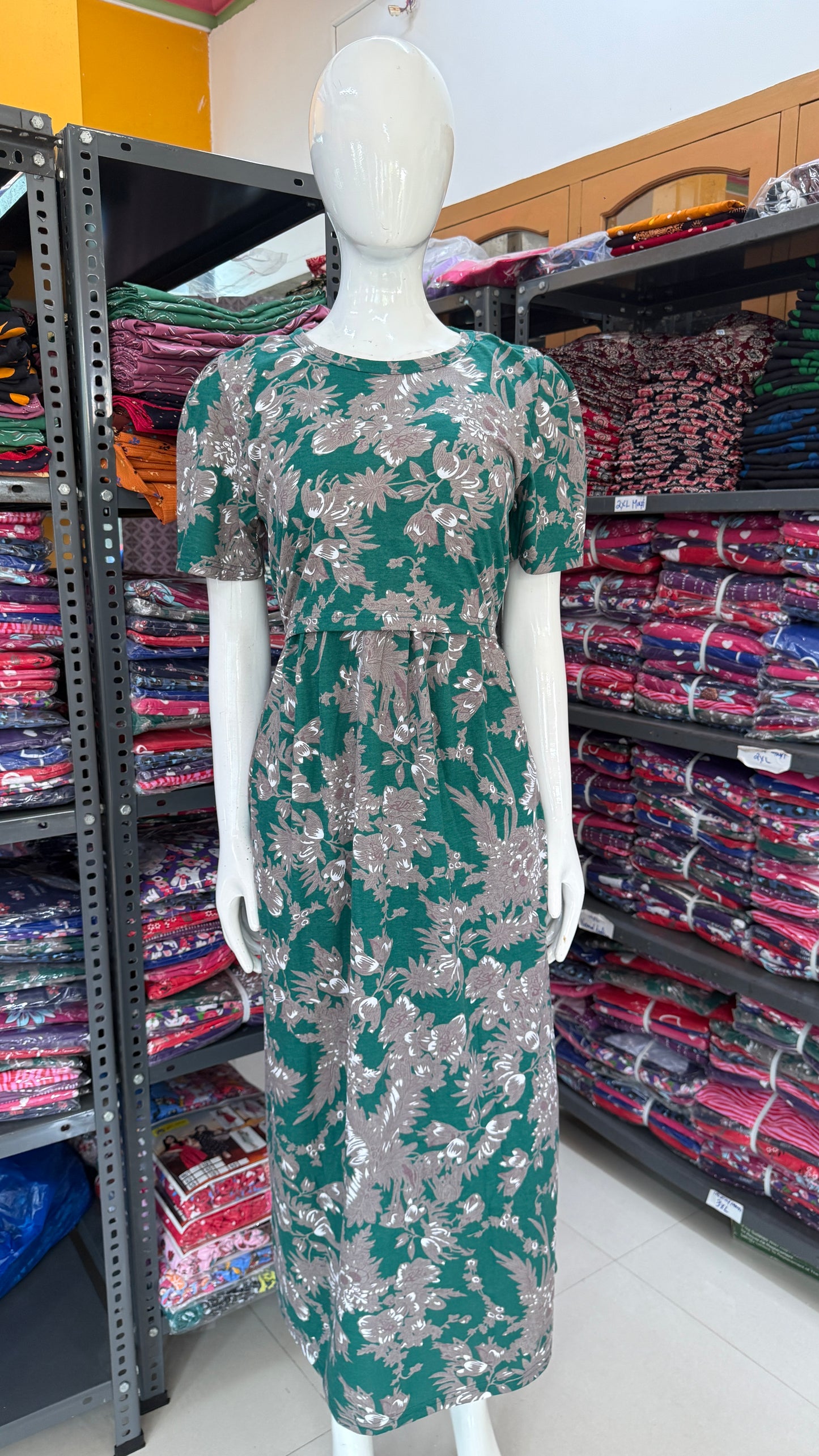 Feeding zipless frock