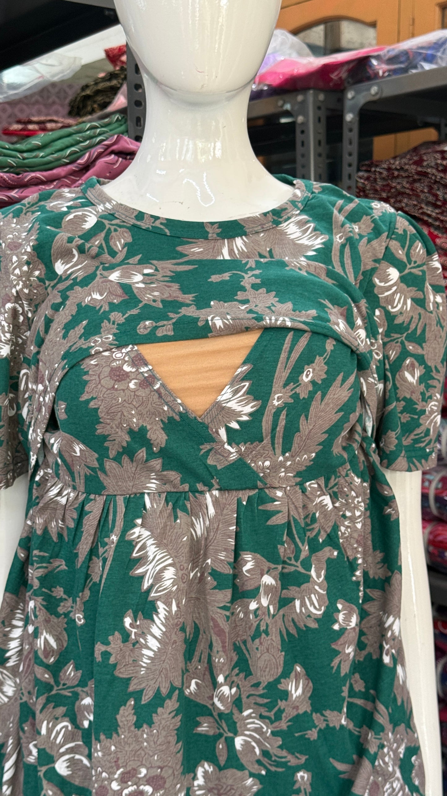 Feeding zipless frock