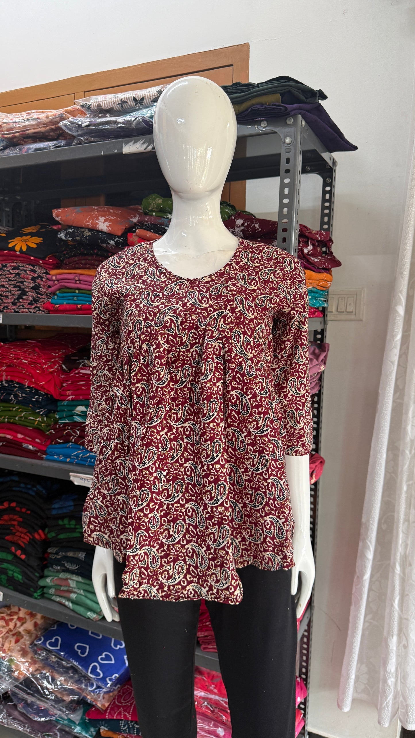 Feeding Short Kurti