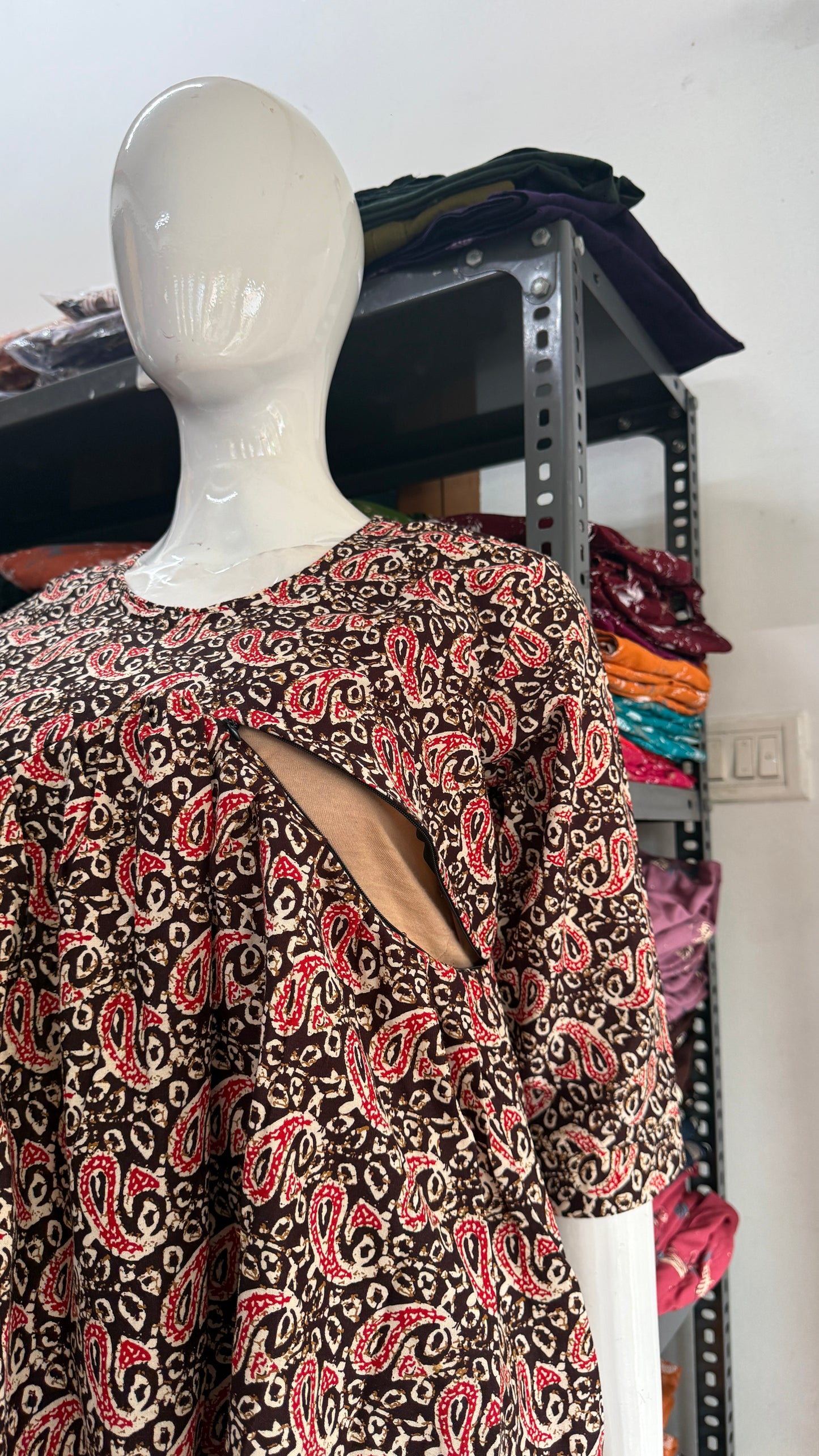 Feeding Short Kurti