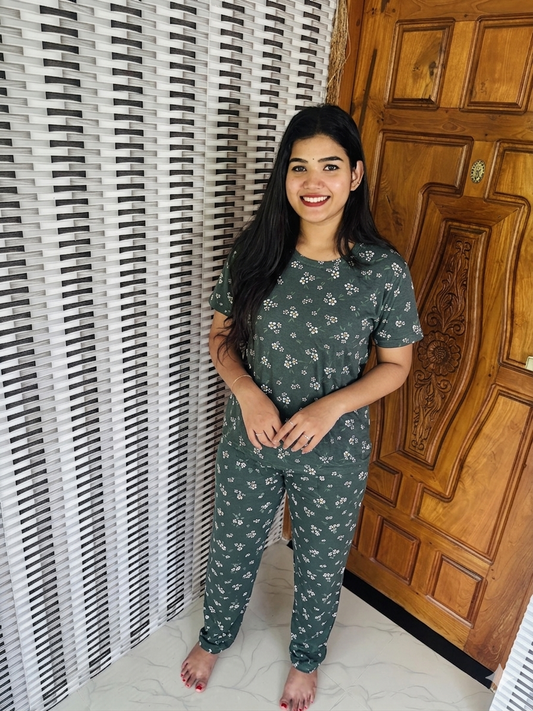 NIGHT SUIT