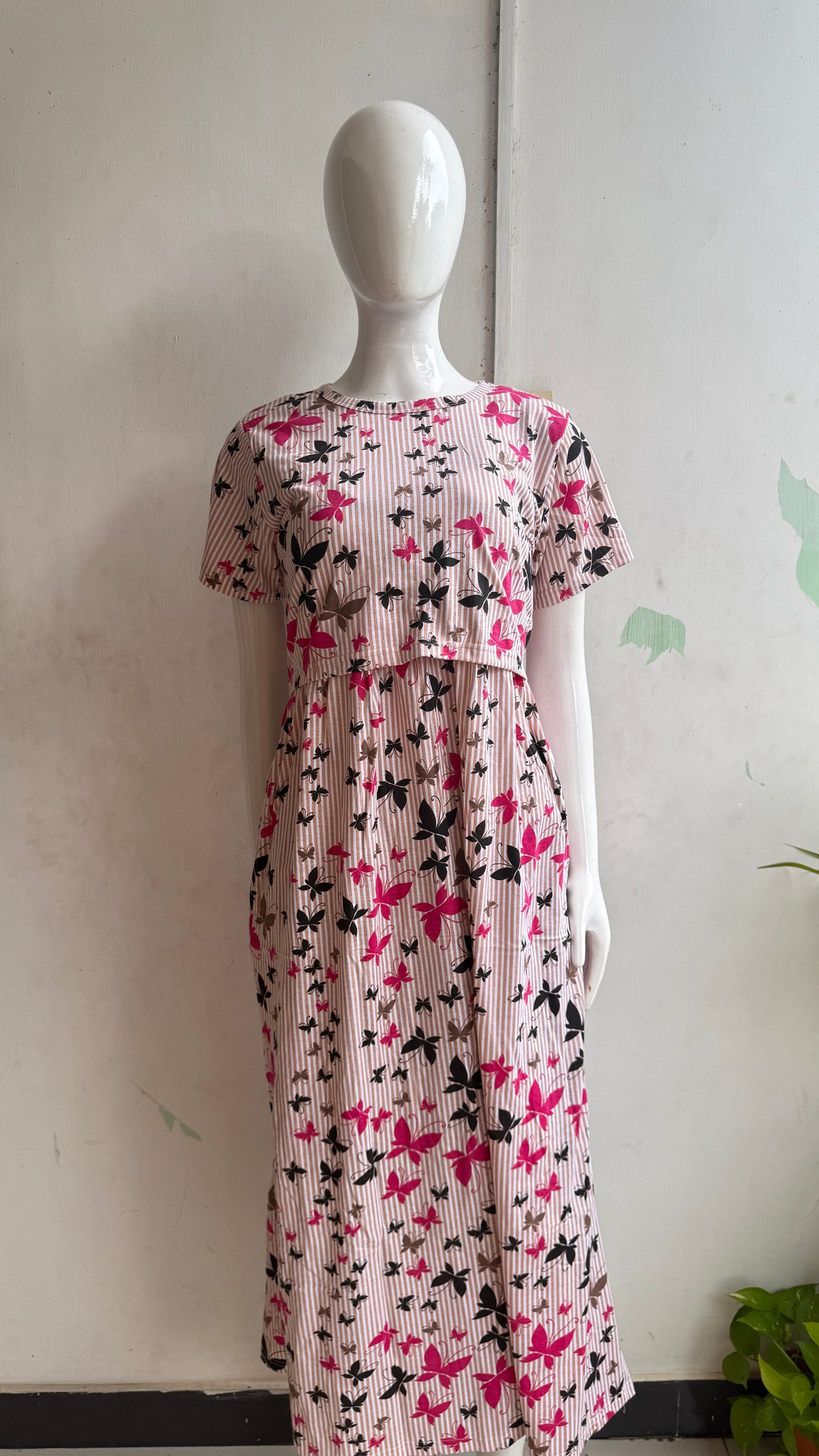 Feeding zipless frock