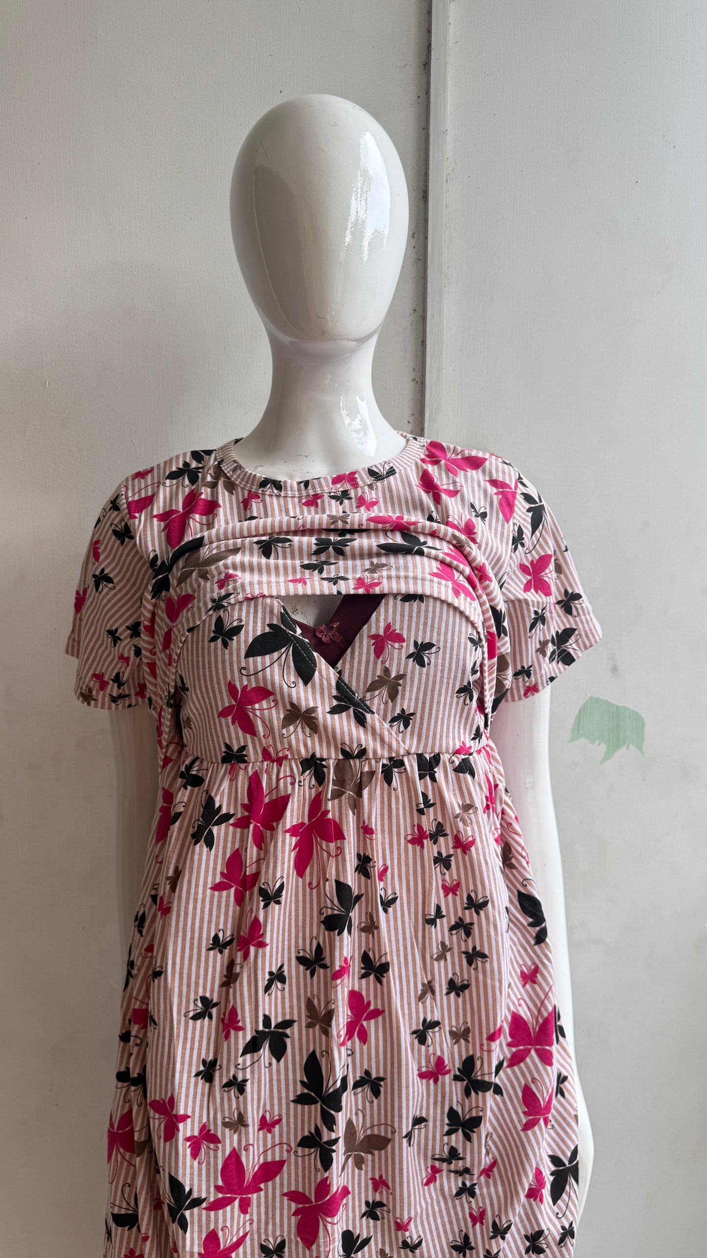 Feeding zipless frock