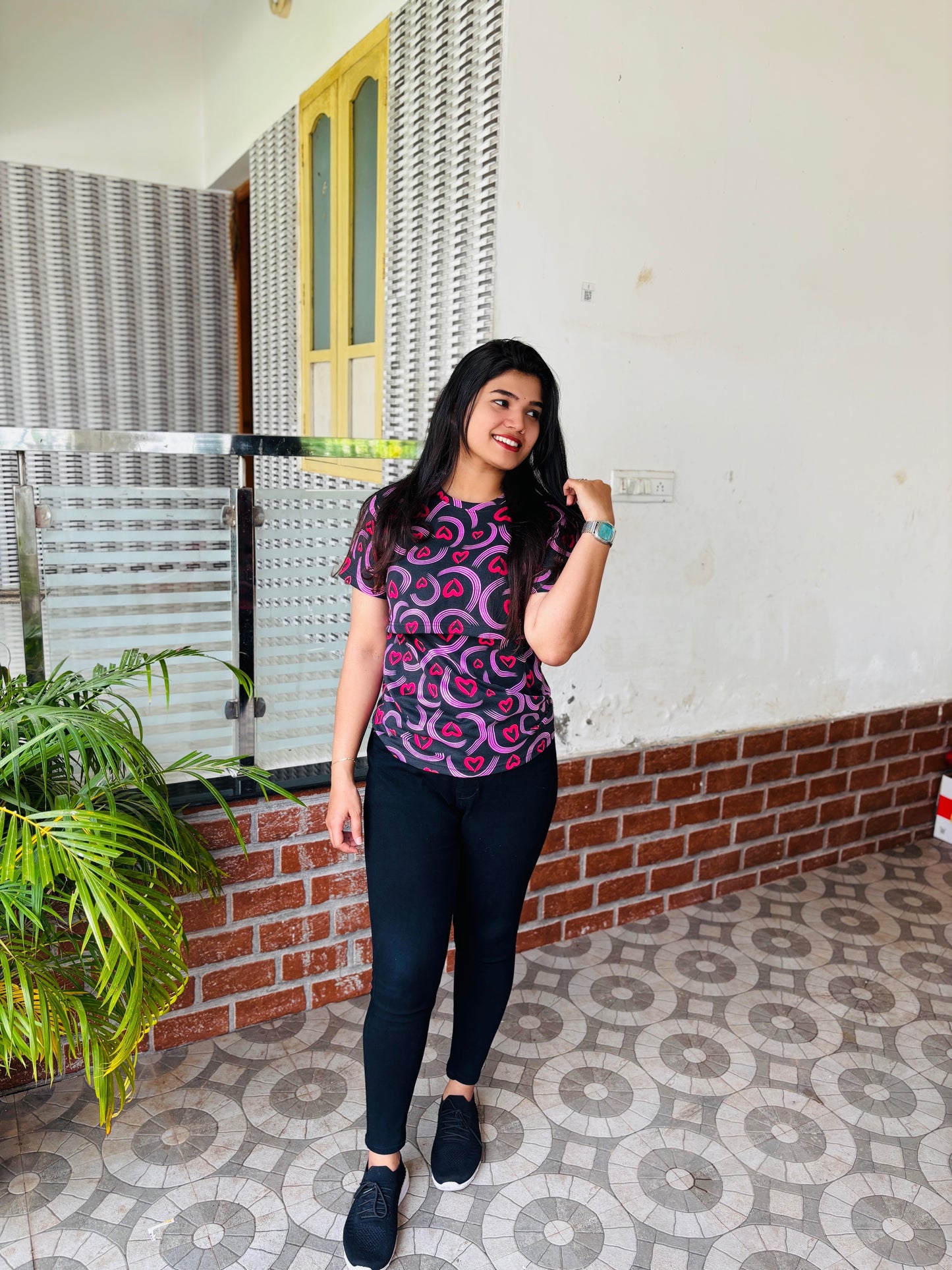 Feeding zipless t-shirt