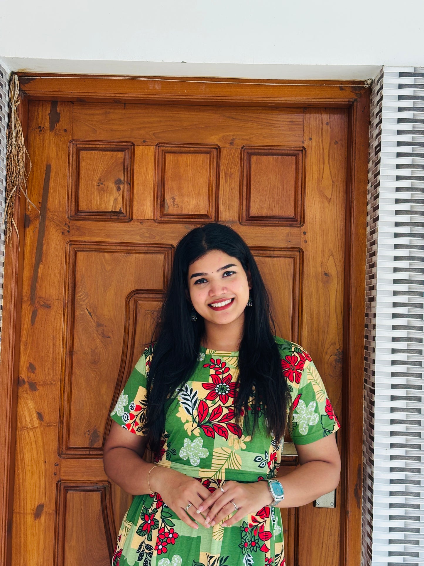 Feeding zipless frock