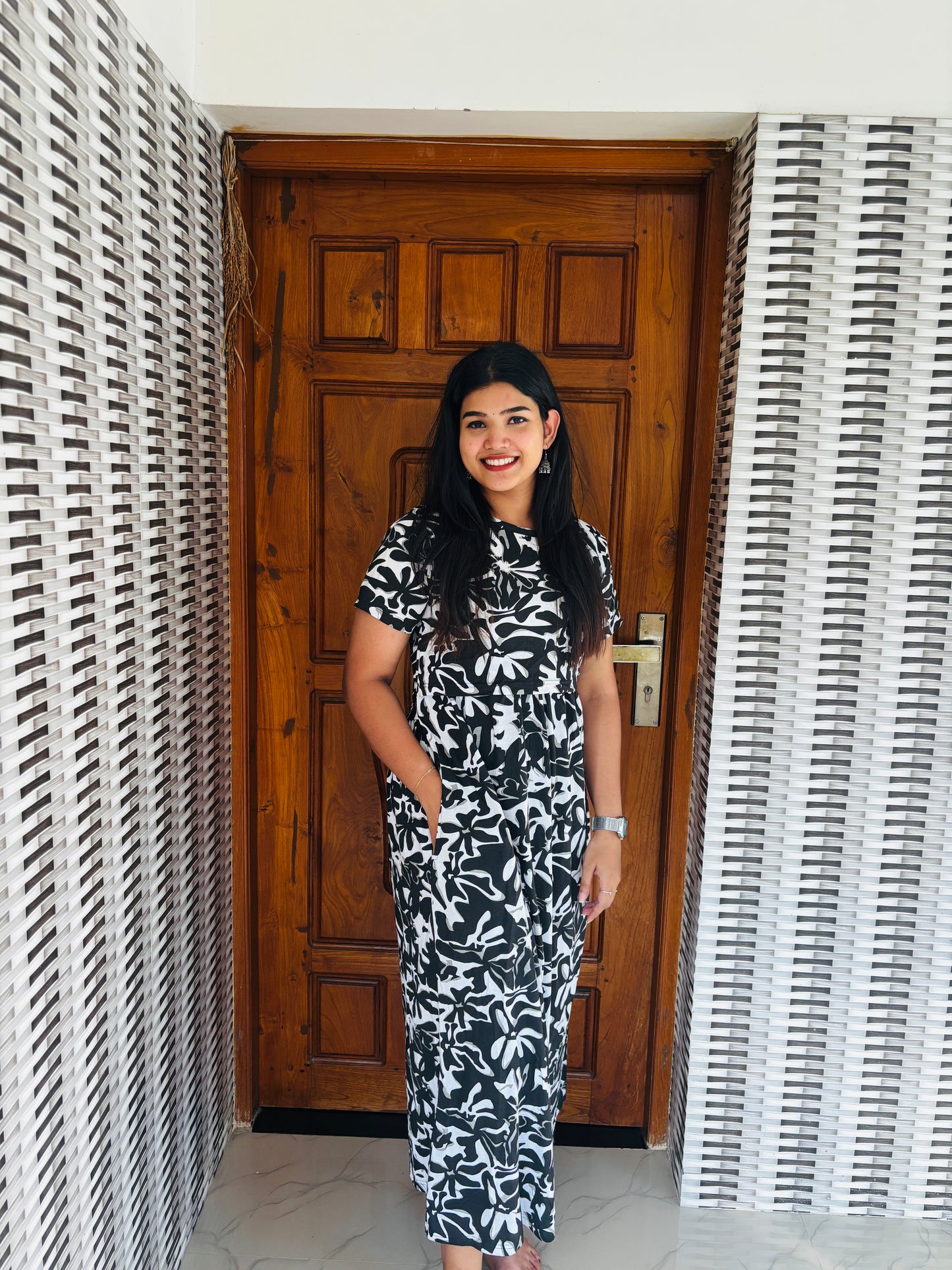 Feeding zipless frock