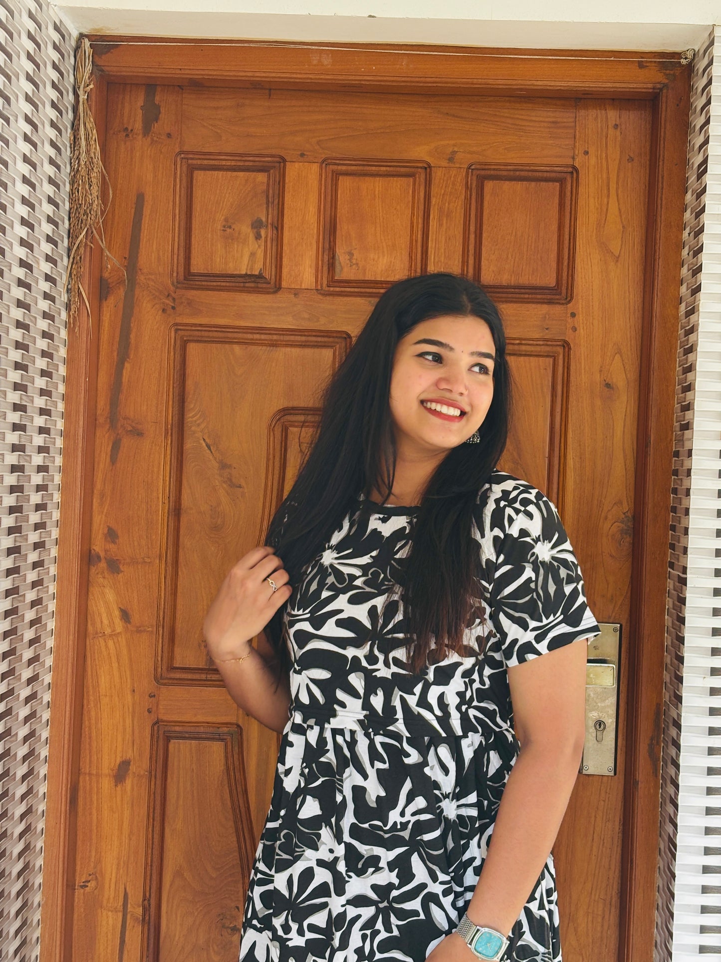 Feeding zipless frock