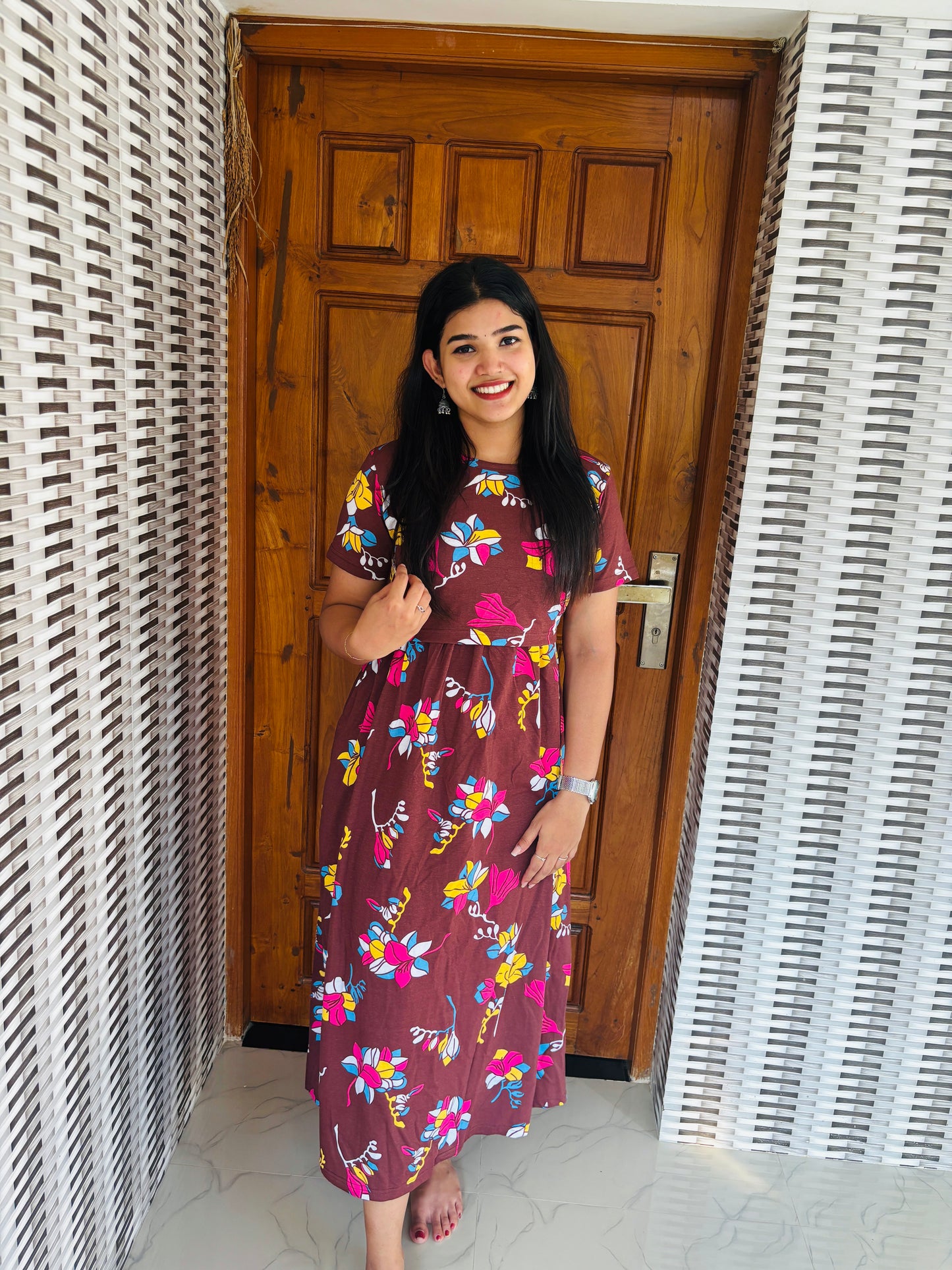 Feeding zipless frock