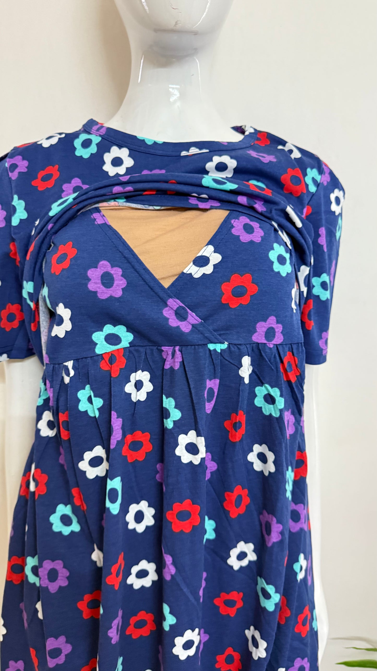 Feeding zipless frock