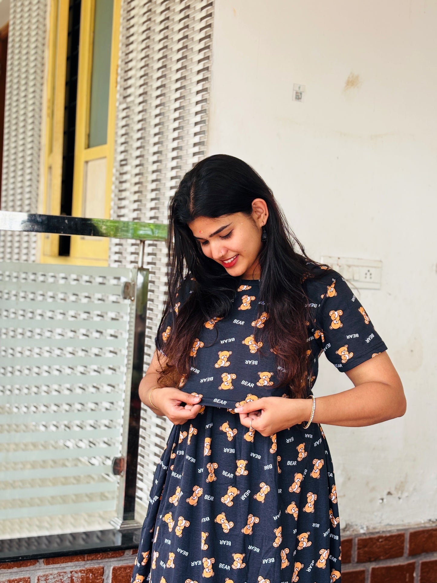 Feeding zipless frock