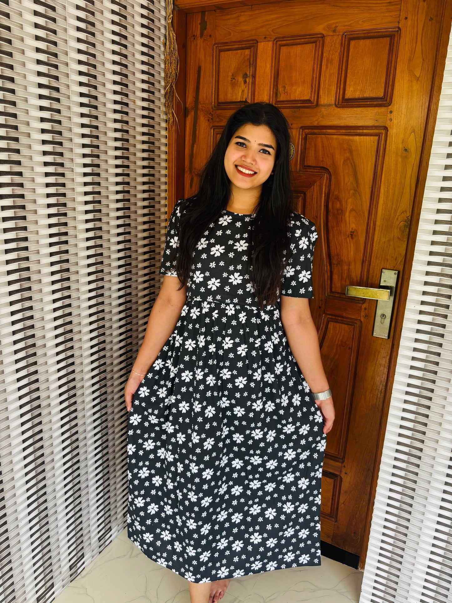 Feeding zipless frock