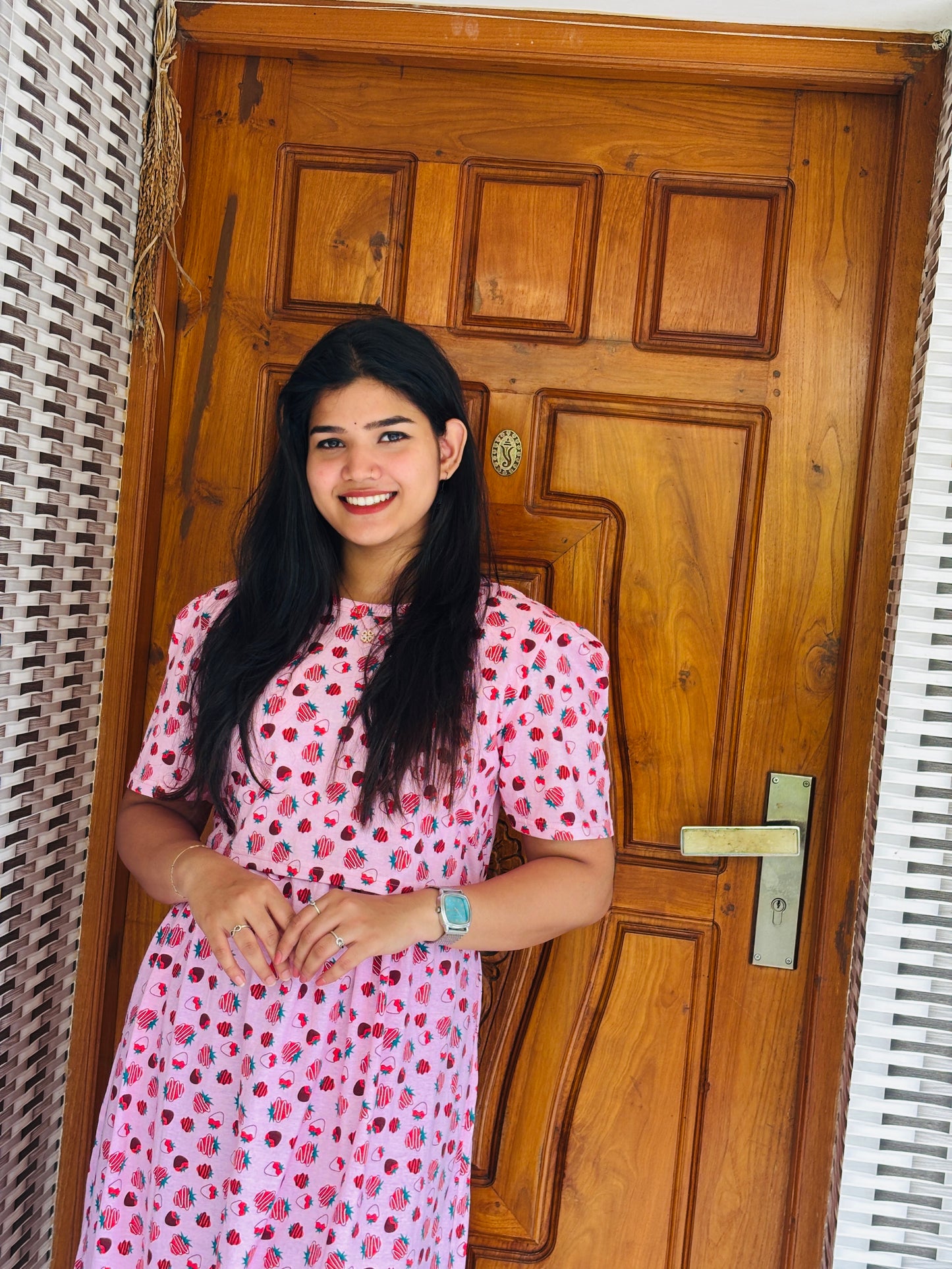 Feeding zipless frock